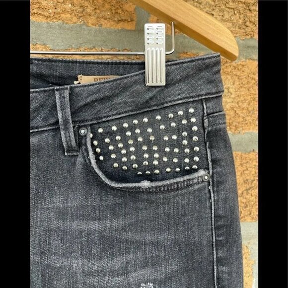 Anthropologie Reiko Nelly Studded jeans size 26 - Picture 2 of 10